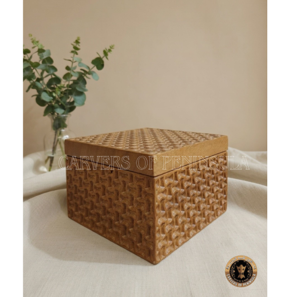 Dhira Pattern Wooden Box